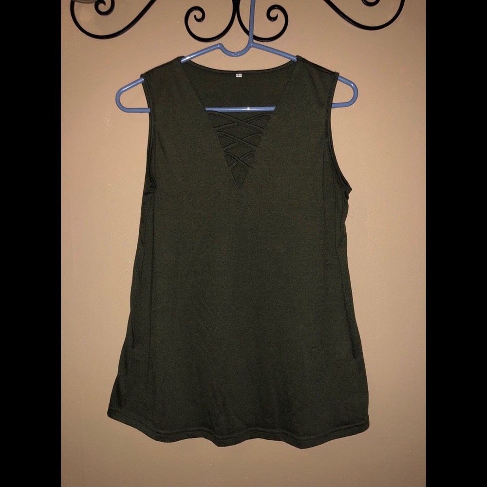 Cross Cross V-neck Tank